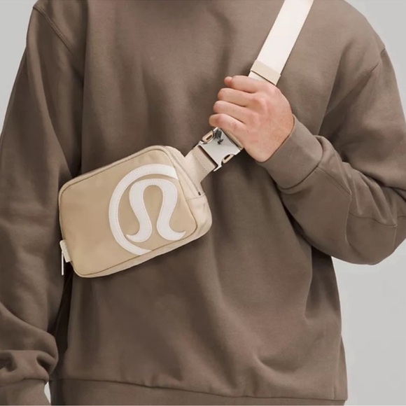 Limited Edition Lululemon Bag Limited Edition Lululemon Belt Bag White